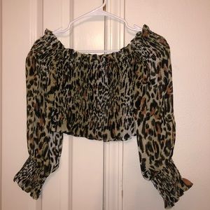 leopard crop top.
